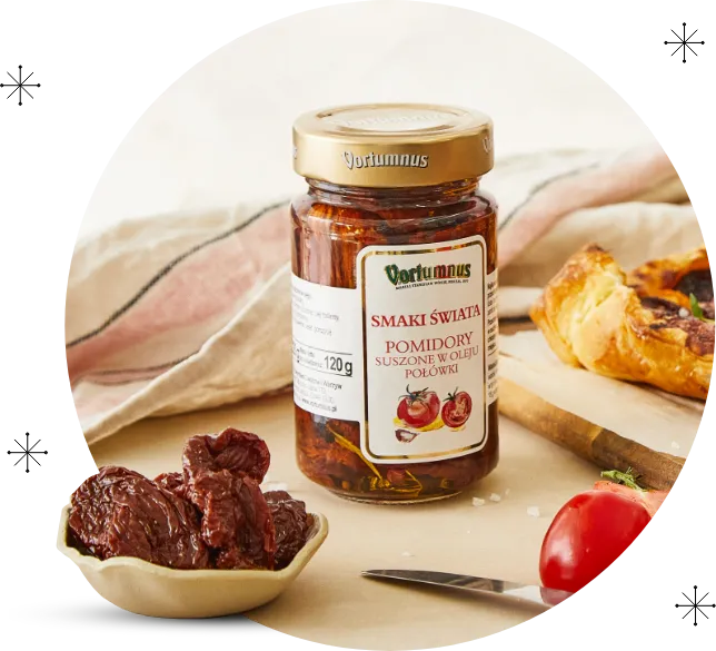 Dried tomatoes in oil, halves